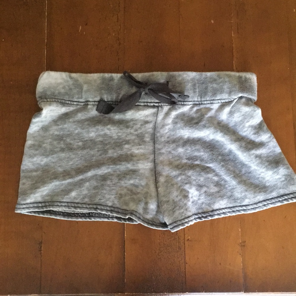 Soft garment washed lounge shorts S